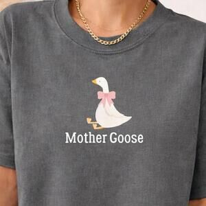 Mother Goose Shirt, Pregnancy Mom T-Shirt, Silly Goose Mama Tee